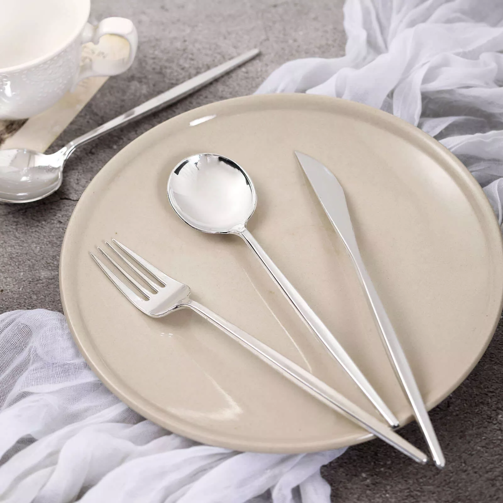 24-Pack Plastic Flatware Set with Sleek Modern Design Silver - Premium Disposable Silverware 8"