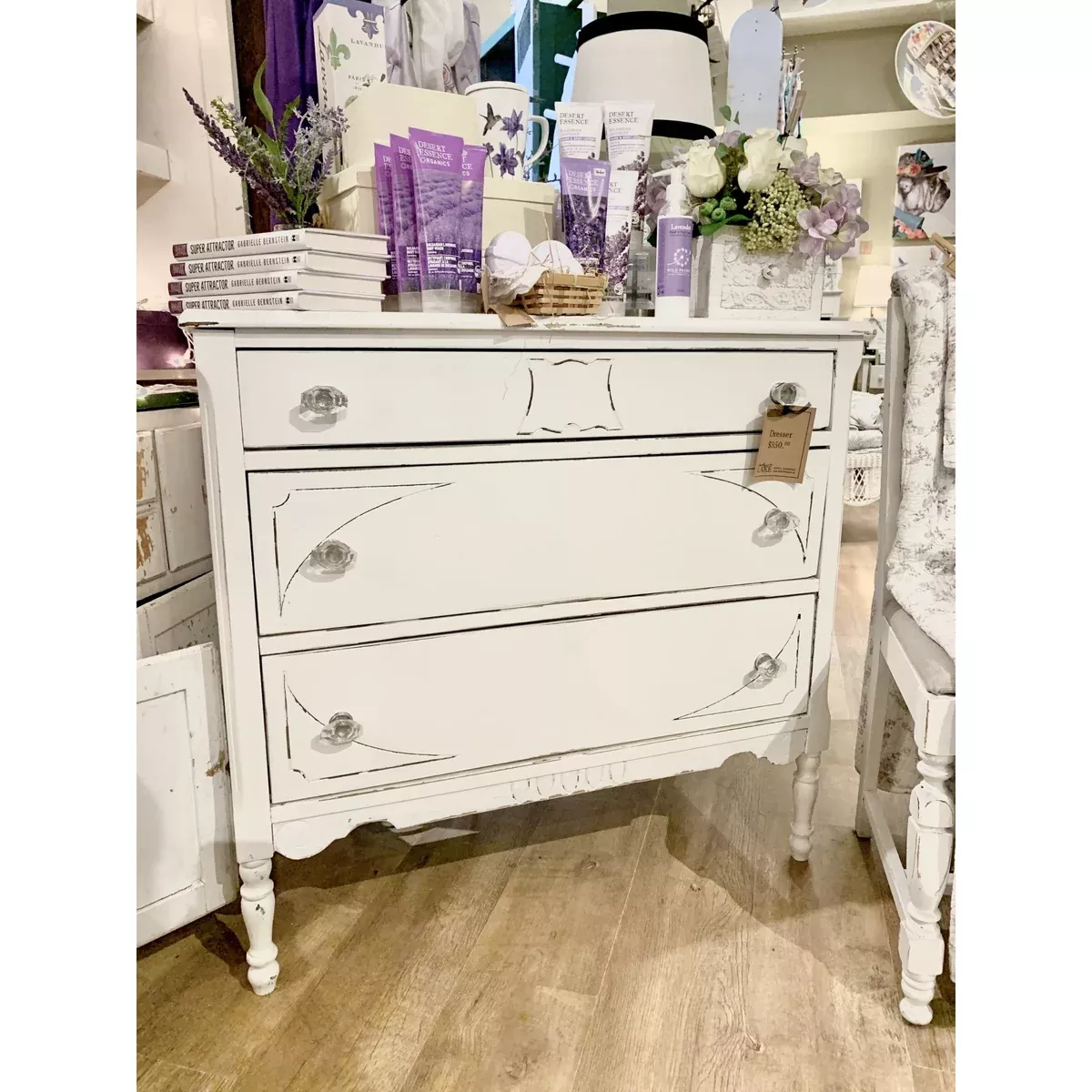 3 Drawer Dresser with Glass Knobs