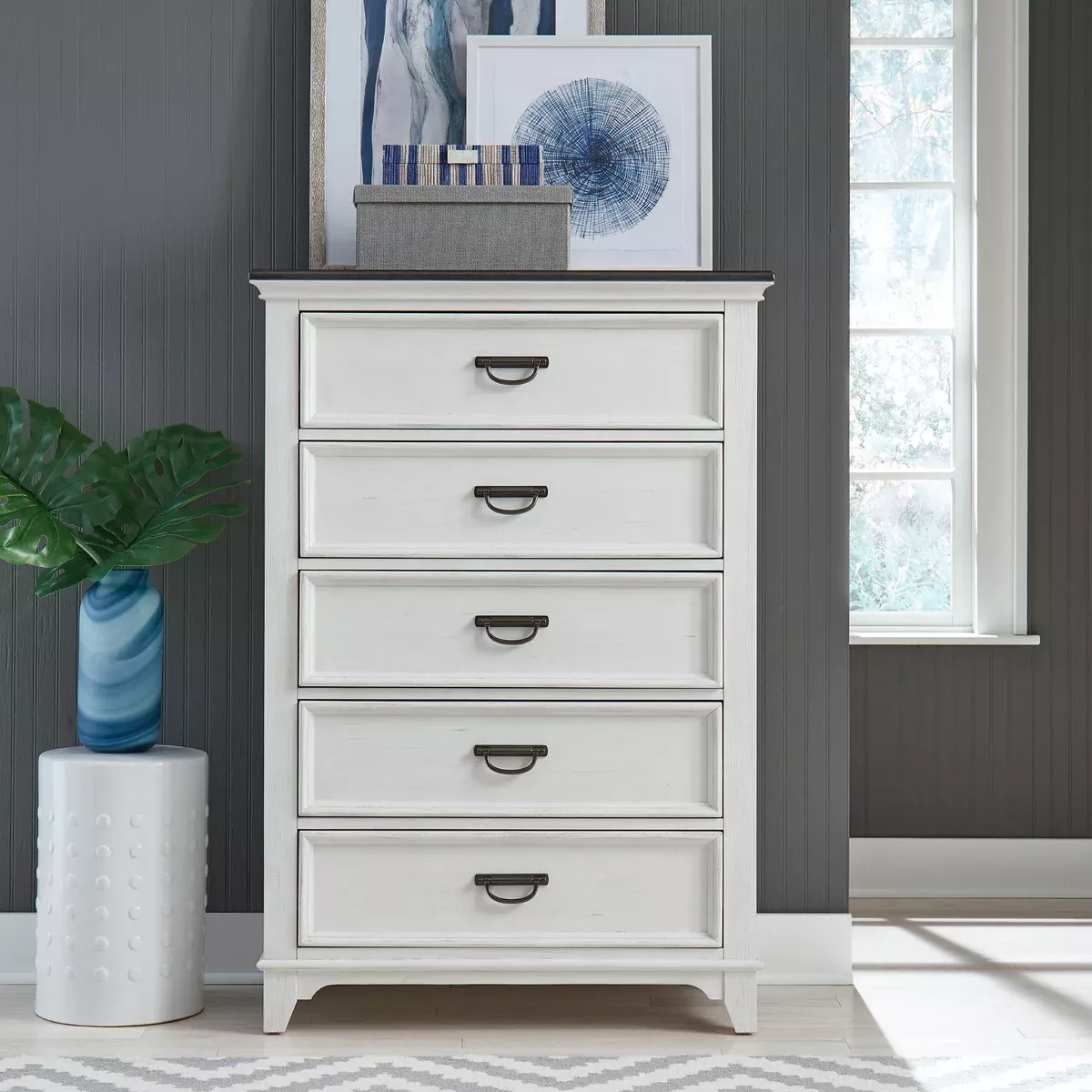 Allyson Park - 5 Drawer Chest - Wirebrushed White / Charcoal