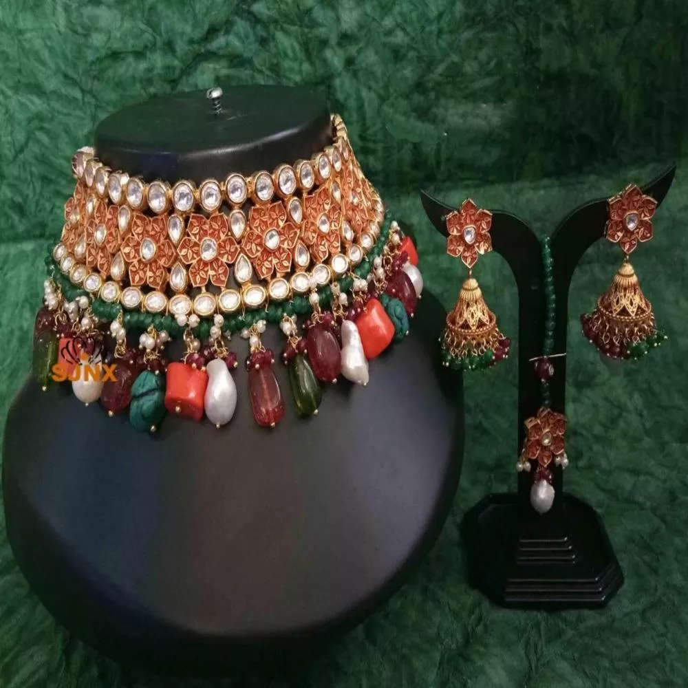 Beautiful Kundan Style Choker Necklace Set