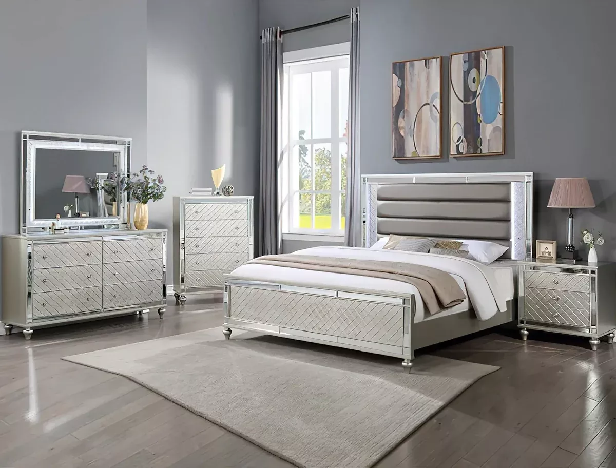 Cristian King or Queen 5 Pc Bedroom Set B1680