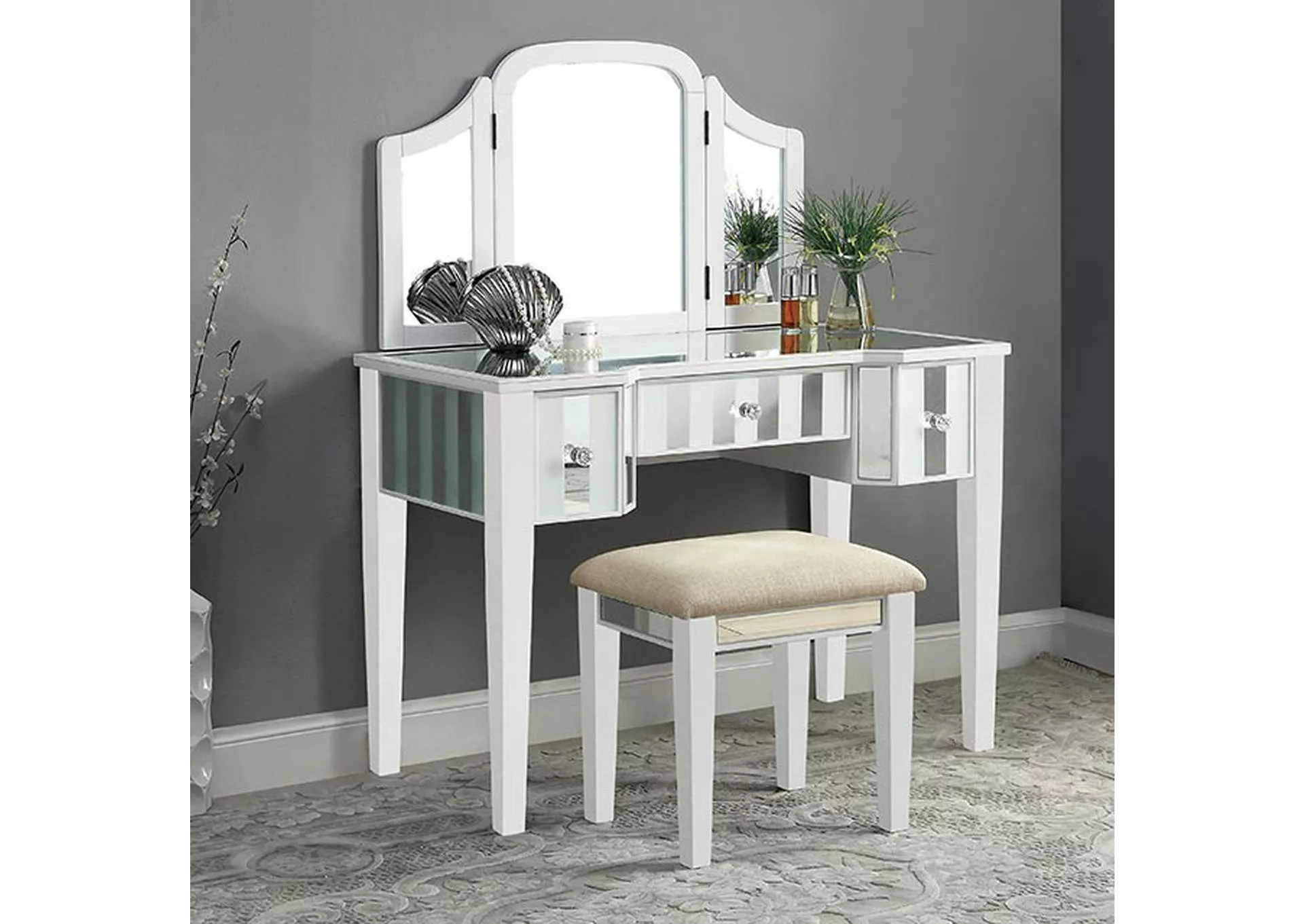 Cyndi - Vanity w/ Stool