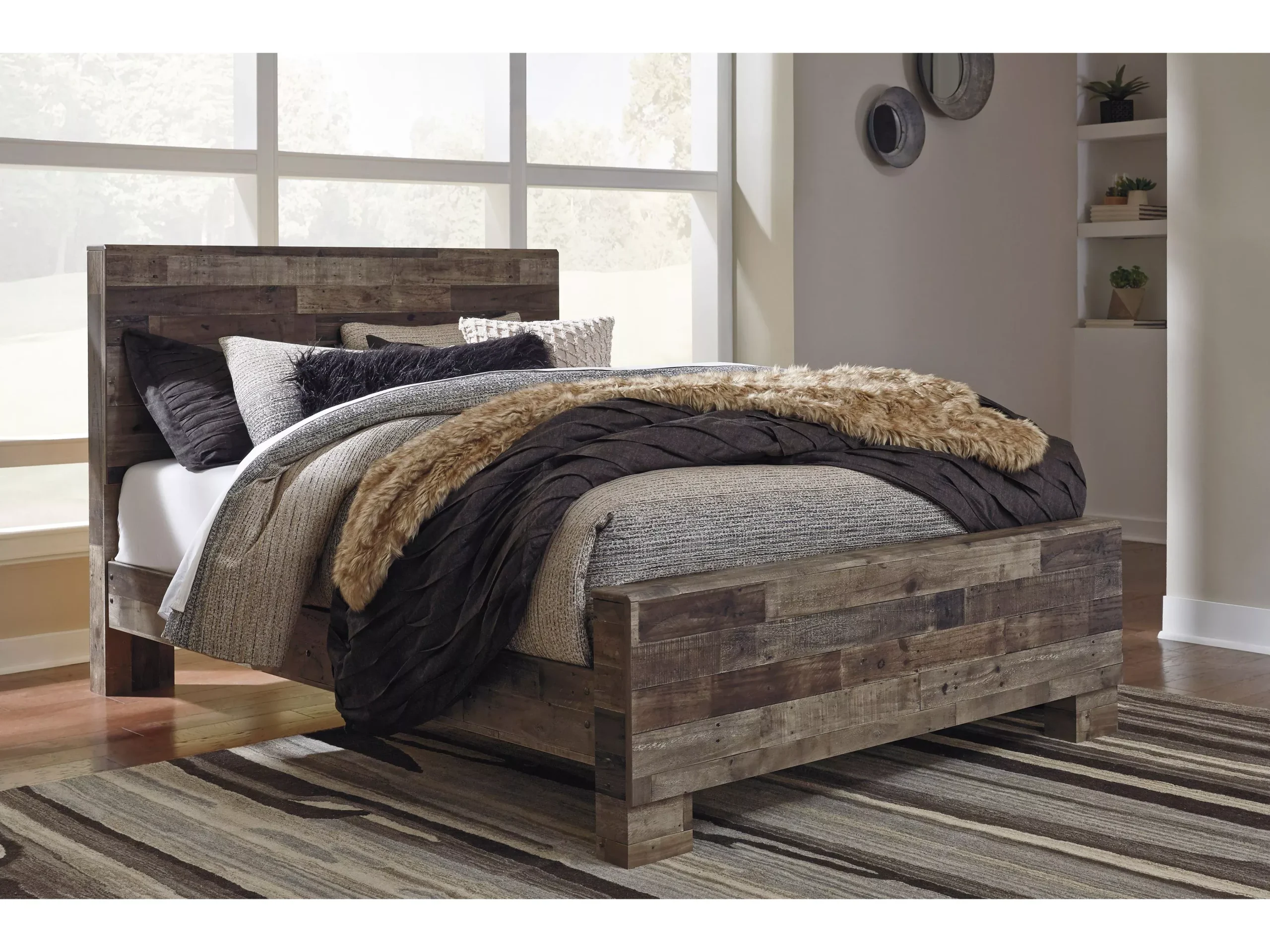 Derekson Queen Panel Bed - Multi Gray B200,57,54,96