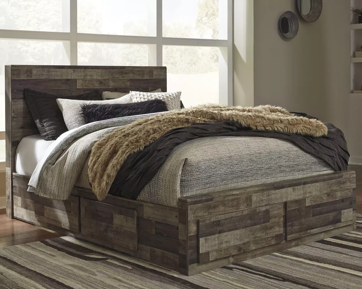 DereksonPanel Bed With 4 Storage Drawers