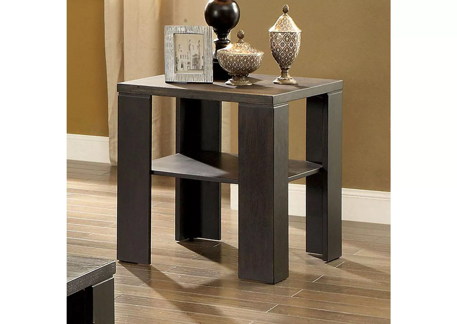 Leda - End Table
