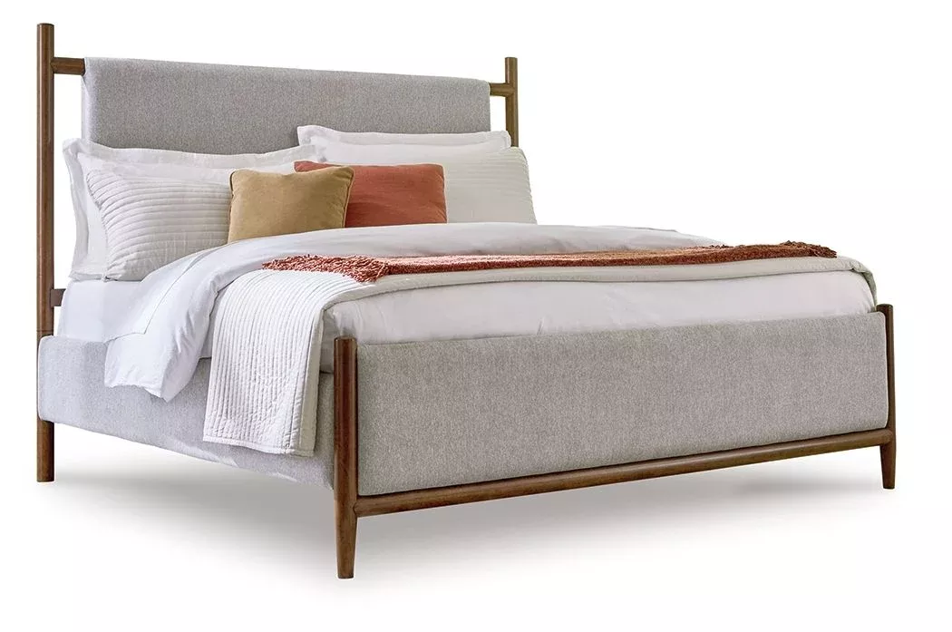 Lyncott Upholstered Bed