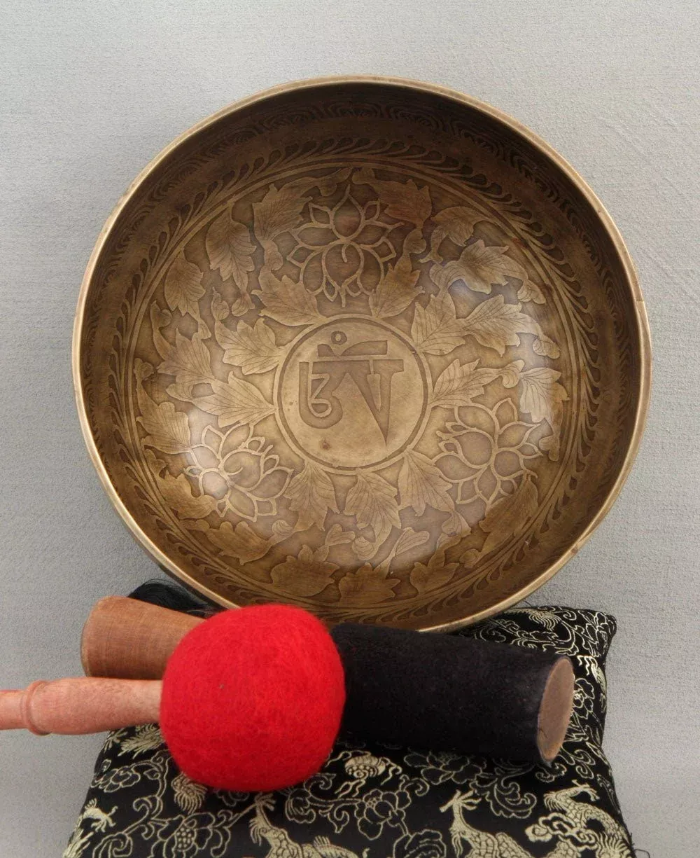 Om Lotus Meditational Singing Bowl