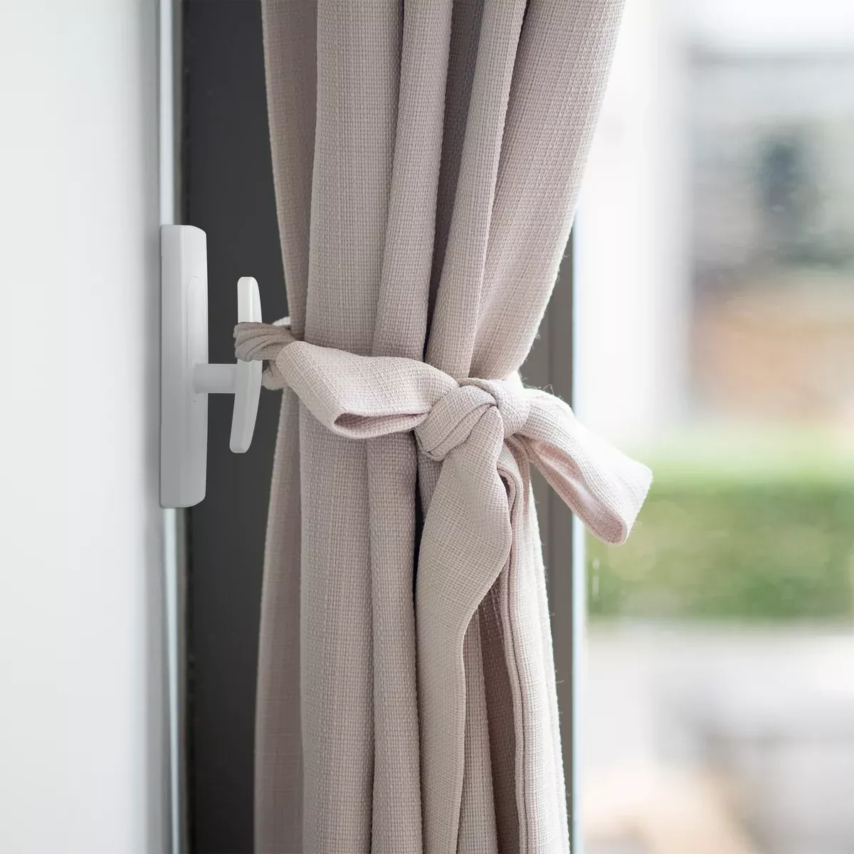 Self-adhesive Wall Hooks (Set of 2)