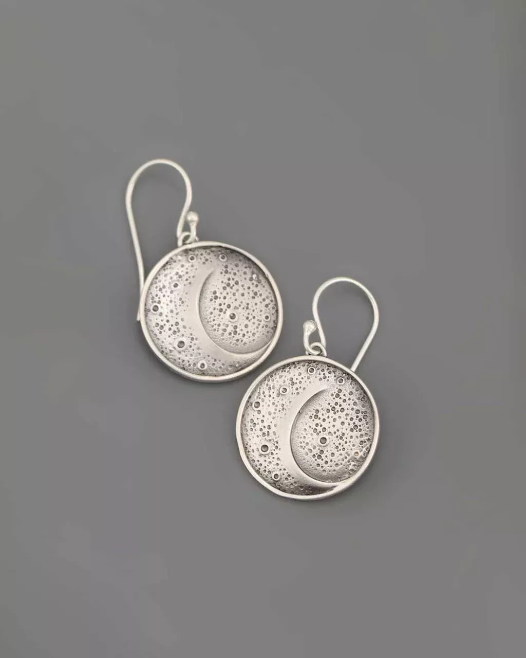 Sterling Silver Artistic Moon Earrings – Textured Celestial Disc Design