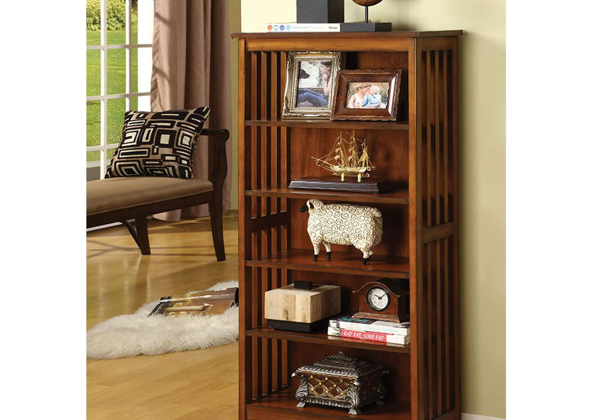 Valencia - Media Shelf